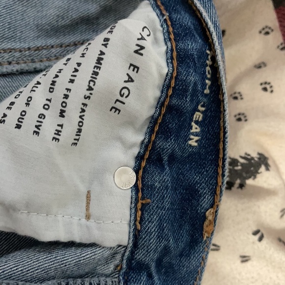 American eagle “Mom Jeans” - Picture 5 of 5